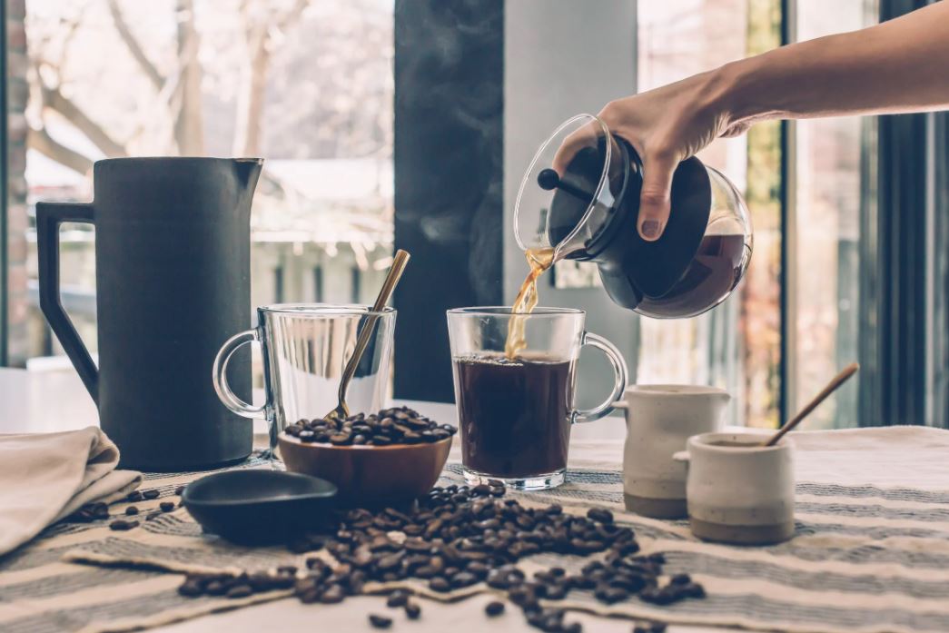 Beliebte Kaffeegetränke: Hierauf sollten Sie bei der heimischen Zubereitung achten